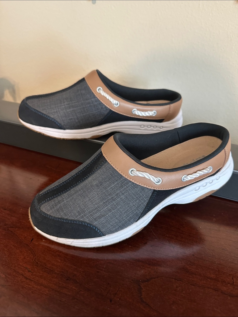 Easy Spirt, Travel Port, slip on loafers. Great deck shoe